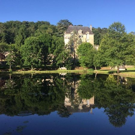 Gite Familial Chateau La Roche Racan Saint-Paterne-Racan Esterno foto