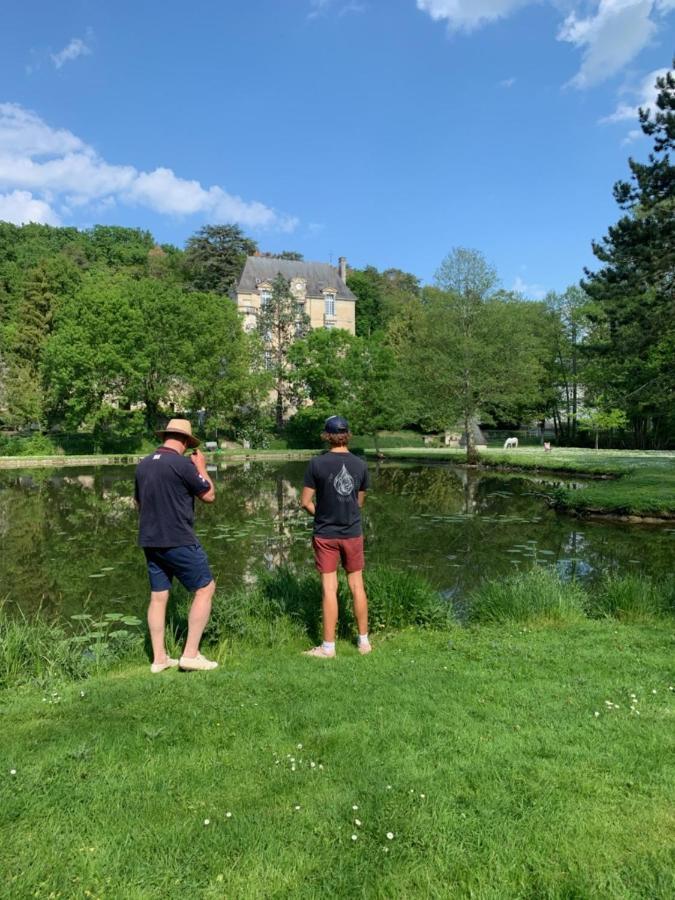 Gite Familial Chateau La Roche Racan Saint-Paterne-Racan Esterno foto